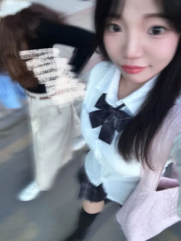 台灣小姐伊洛的第一张照片--台北女同性恋服务网